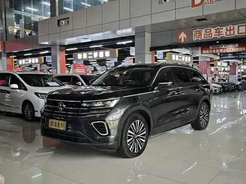 Volkswagen Tavendor 2023 купить в Москве