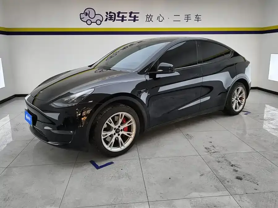 Tesla Model Y Model Y 2022 facelift long-range all-wheel drive version 2023 — фото 1, купить с доставкой в Москву