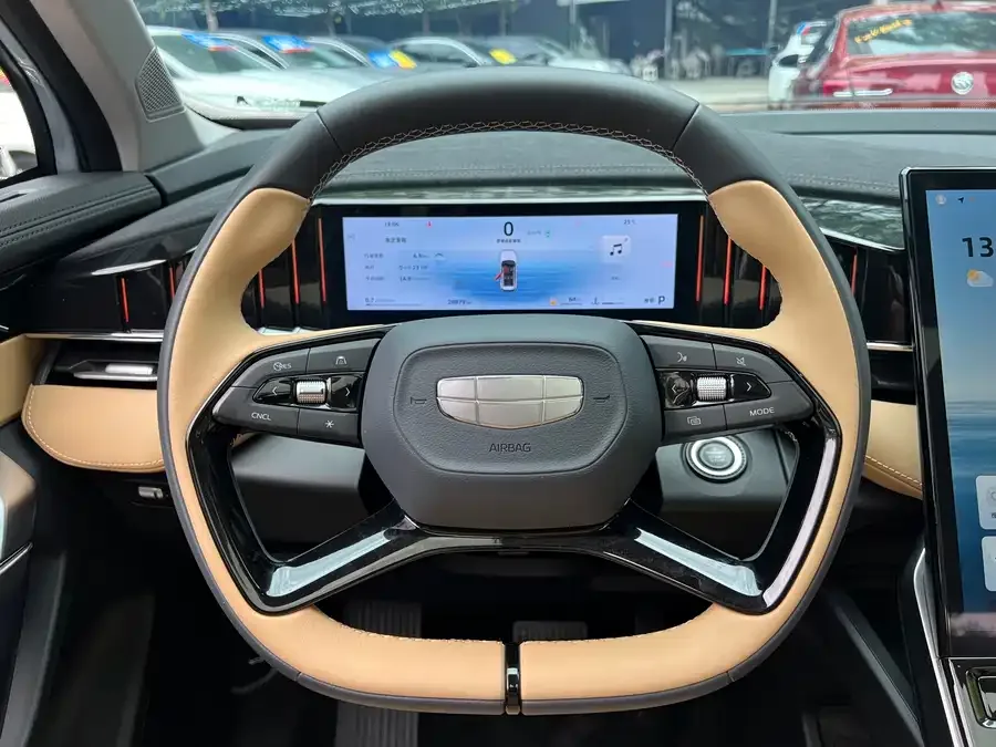 Geely Atlas L Boyue L 2023 1.5TD DCT Premium Edition 2023 — миниатюра 4