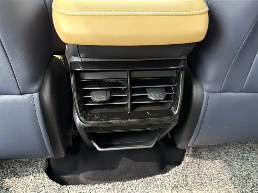 Geely Atlas L Boyue L 2023 1.5TD DCT Premium Edition 2023 — миниатюра 5
