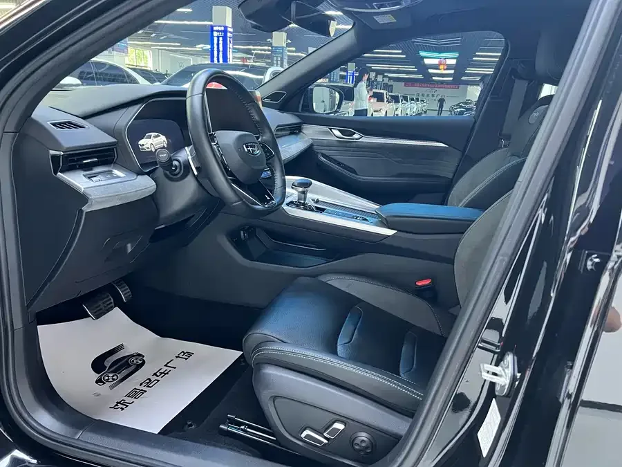 Geely Xingrui Xingrui 2023 2.0TD only available in green version 2023 — миниатюра 4