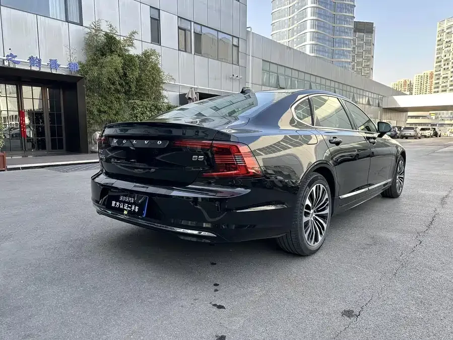 Volvo S90 2024 B5 Luxury Edition 2024 — миниатюра 4