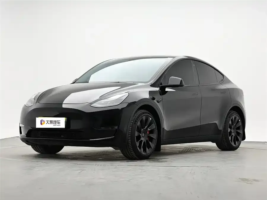 Tesla Model Y Model Y 2022 facelift long-range all-wheel drive version 2023 — фото 1, купить с доставкой в Москву