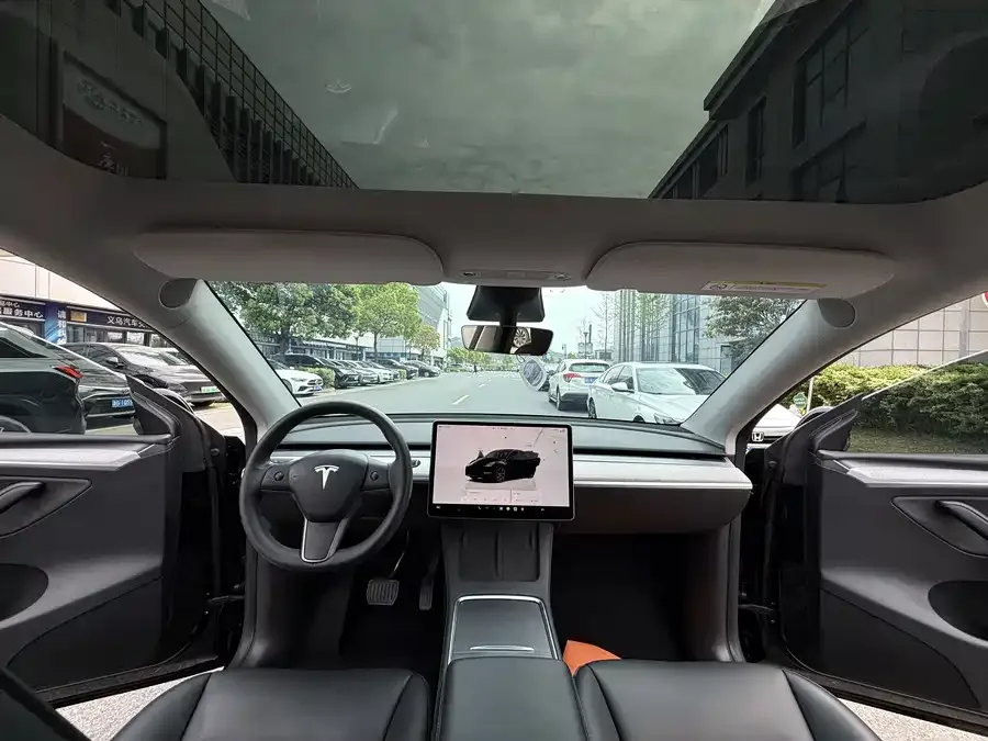 Tesla Model Y Model Y 2023 rear-wheel drive version 2023 — миниатюра 2