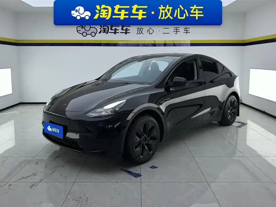 Tesla Model Y 2024