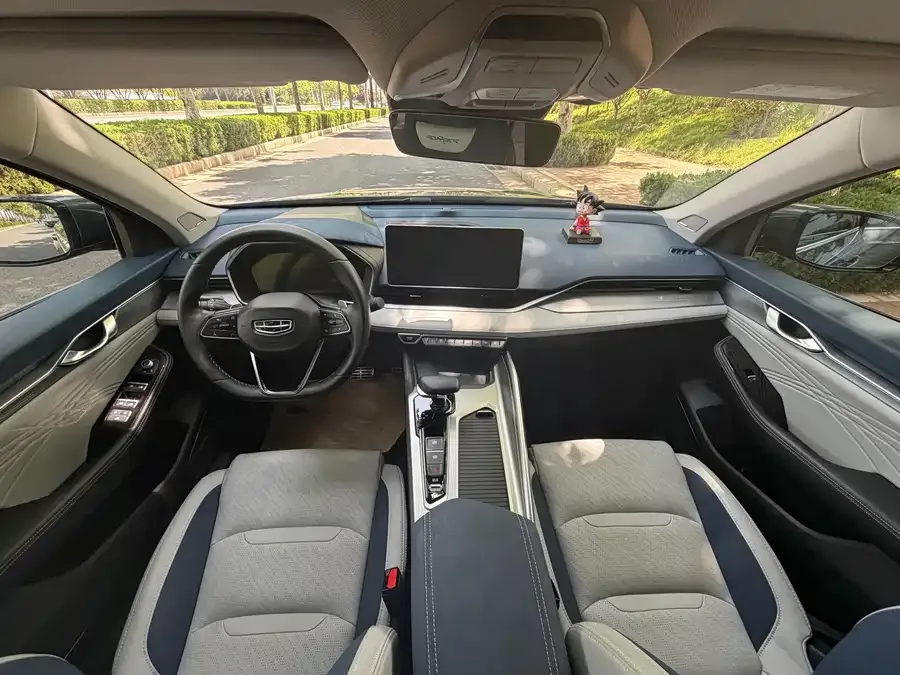 Geely Xingrui Xingrui 2023 2.0TD Premium Edition 2022 — миниатюра 3