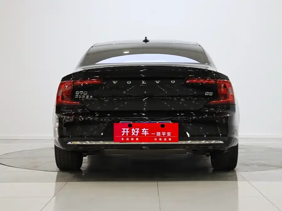 Volvo S90 2024 B5 Luxury Edition 2024 — миниатюра 2