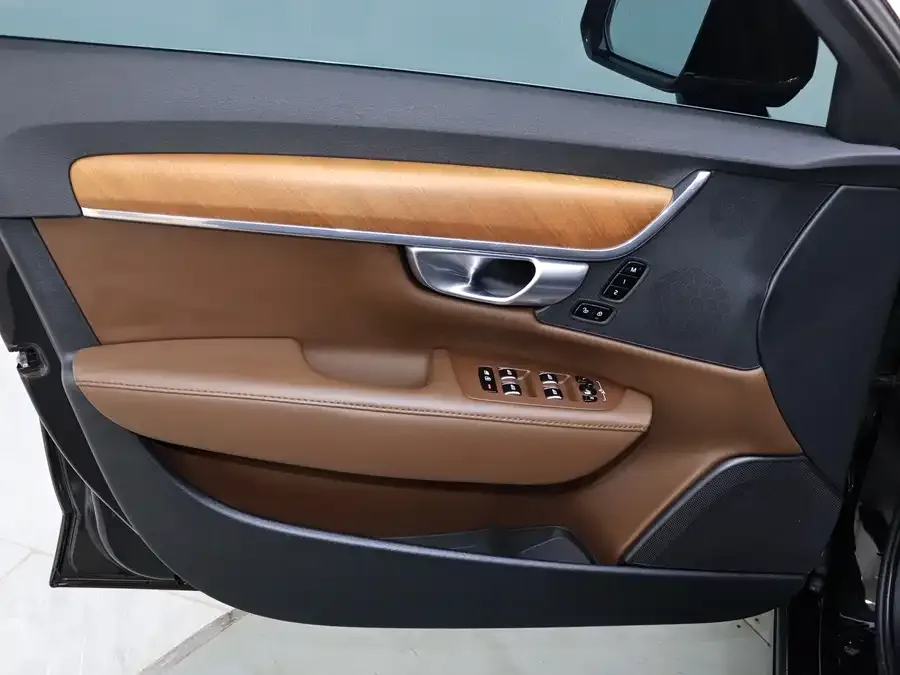 Volvo S90 2024 B5 Luxury Edition 2024 — миниатюра 5