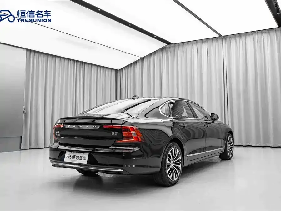 Volvo S90 2024 B5 Luxury Edition 2024 — миниатюра 2