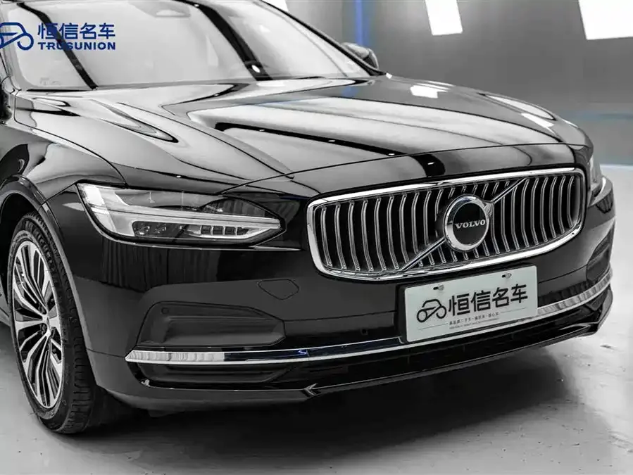 Volvo S90 2024 B5 Luxury Edition 2024 — миниатюра 3