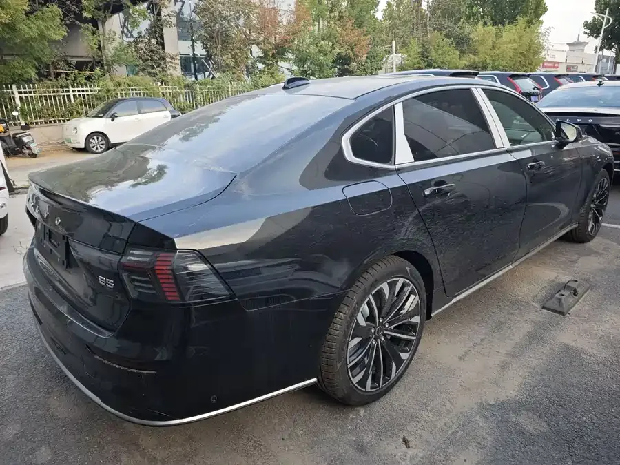 Volvo S90 2026 B5 Zhiyuan Luxury Edition 2025 — миниатюра 4