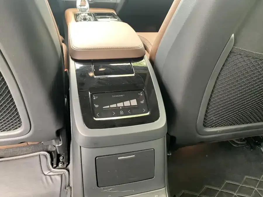 Volvo S90 plug-in hybrid Volvo S90 Plug-in Hybrid 2024 Plug-in Hybrid Four-wheel Drive Long-range Zhiya Luxury Edition 2023 — миниатюра 3