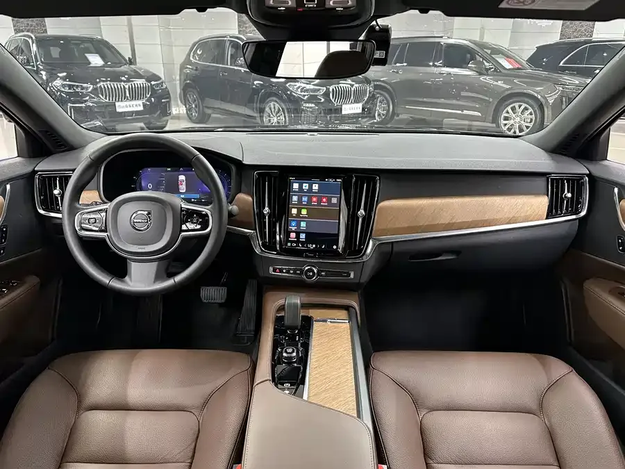 Volvo S90 2023 B5 Zhiyi Luxury Edition 2023 — миниатюра 4