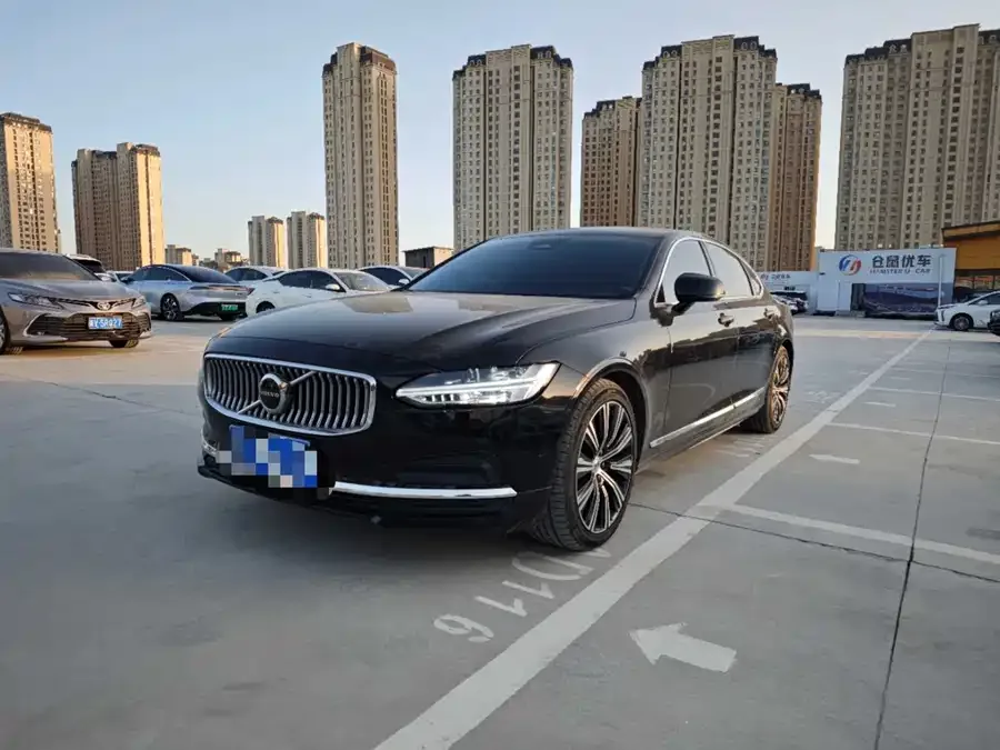 Volvo S90 2023