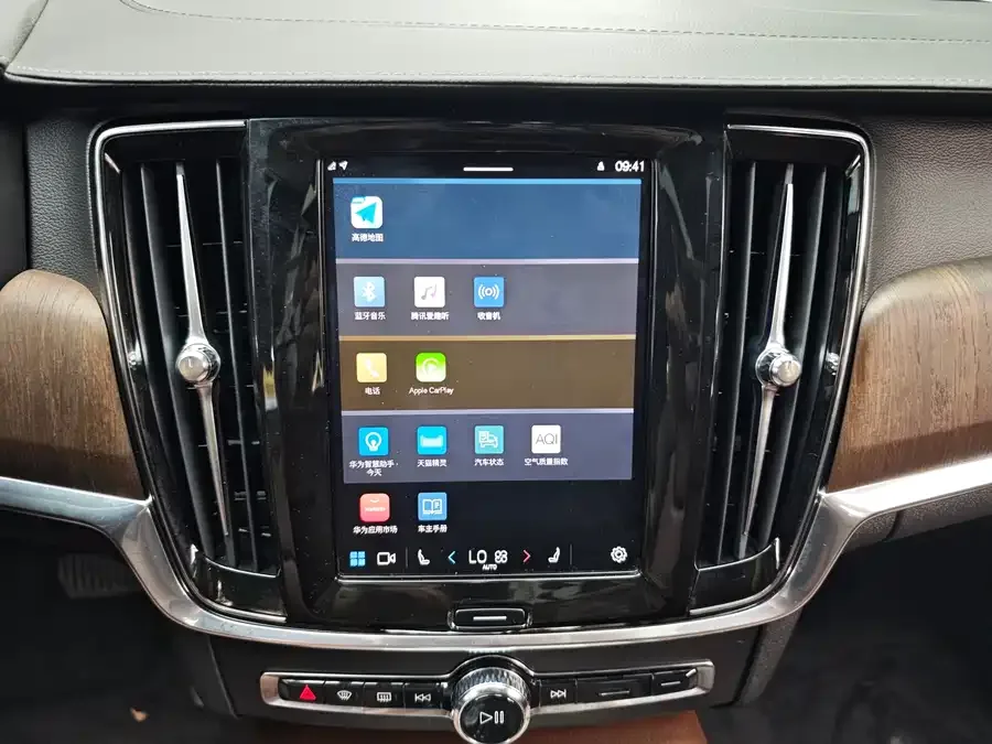 Volvo S90 2022 B5 Zhiyuan Luxury Edition 2022 — миниатюра 4