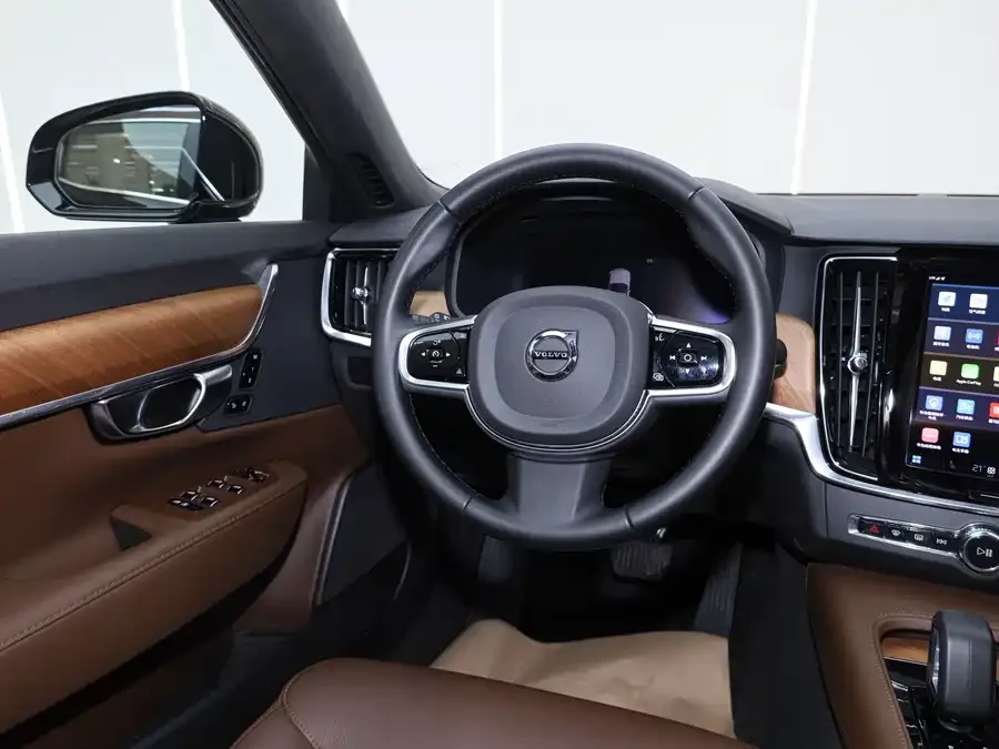 Volvo S90 2025 B5 Zhiyi Luxury Edition 2025 — миниатюра 5