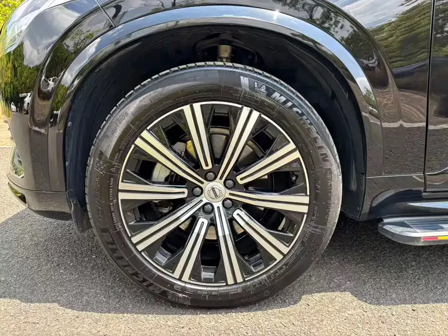 Volvo XC90 2023 B6 Zhiyi Luxury Edition 7 Seaters 2022 — миниатюра 4