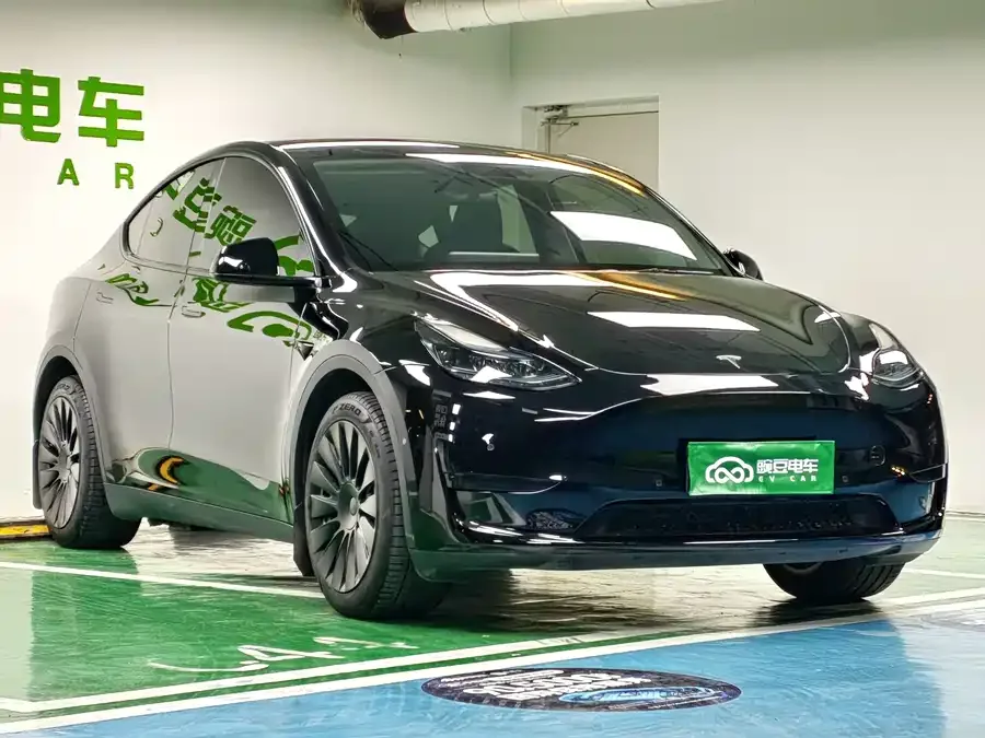 Tesla Model Y Model Y 2022 facelift rear-wheel drive version 2022 — миниатюра 2