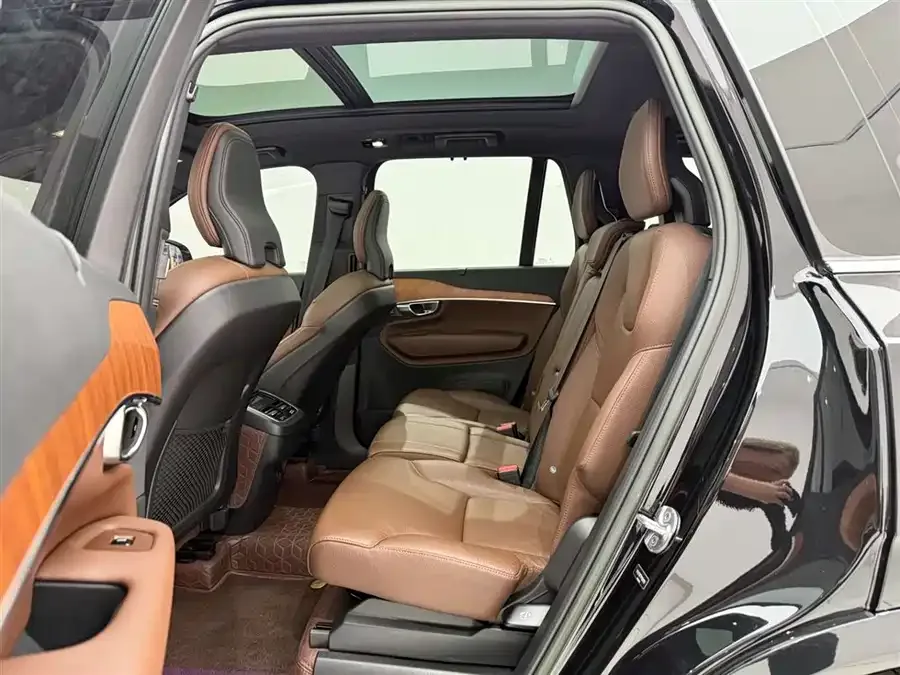 Volvo XC90 2023 B6 Zhiyi Luxury Edition 7 Seaters 2023 — миниатюра 5