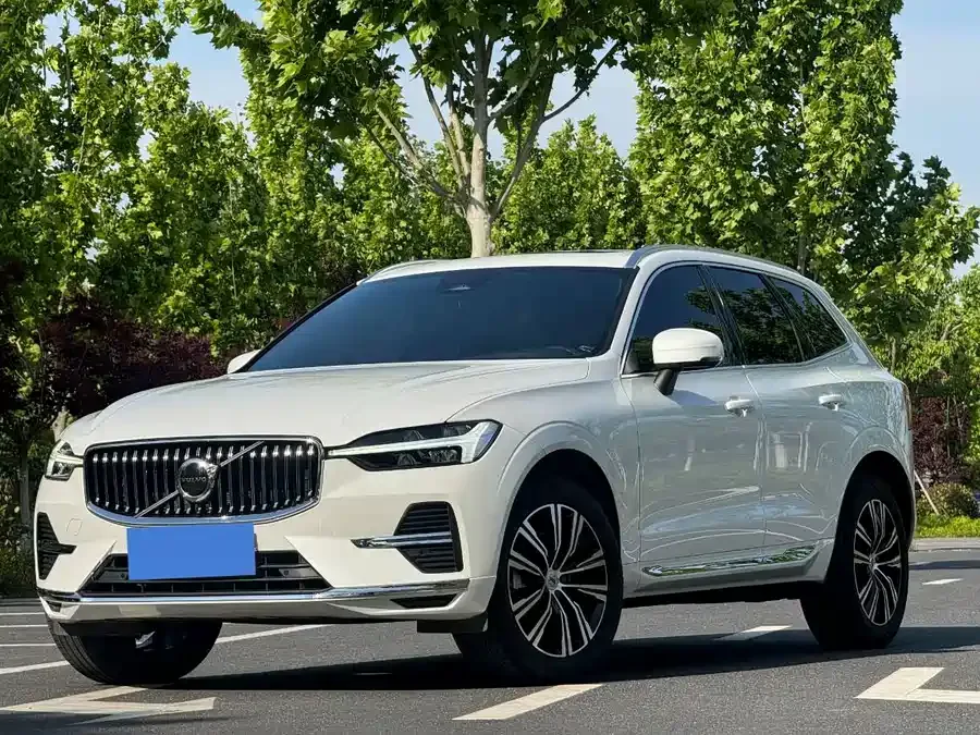 Volvo XC60 2022
