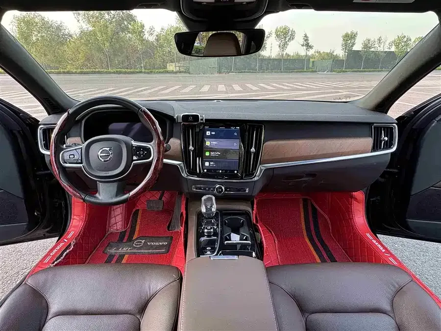 Volvo S90 plug-in hybrid 2022 model T8 E-drive hybrid Zhiyi luxury version 2022 — миниатюра 3