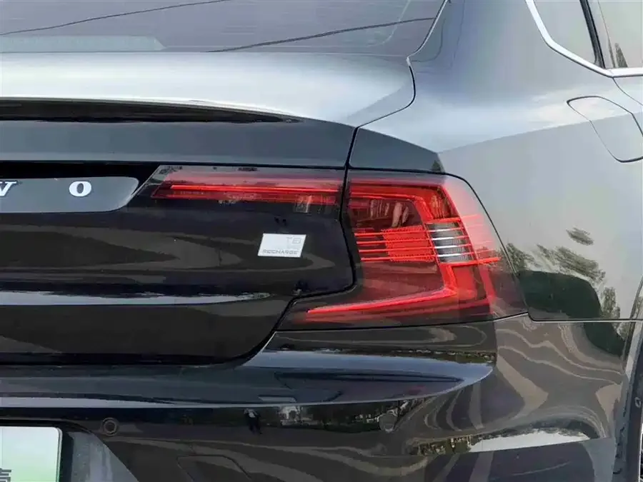 Volvo S90 plug-in hybrid 2022 model T8 E-drive hybrid Zhiyi luxury version 2022 — миниатюра 5