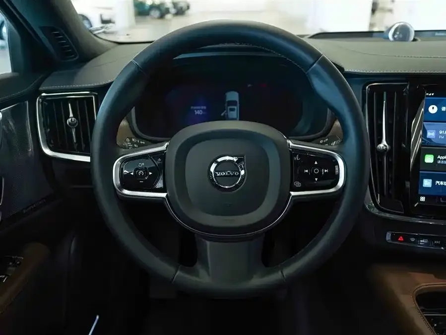 Volvo S90 2023 B5 Smart Luxury Edition 2023 — миниатюра 5