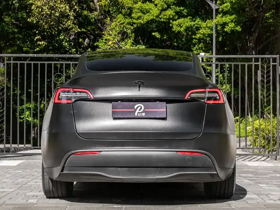 Tesla Model Y Model Y 2022 facelift long-range all-wheel drive version 2022 — миниатюра 2