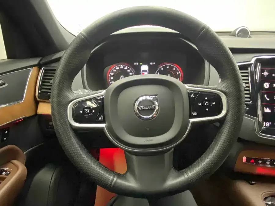 Volvo XC90 2022 B6 Zhiyi Luxury Edition 7-seater 2022 — миниатюра 5