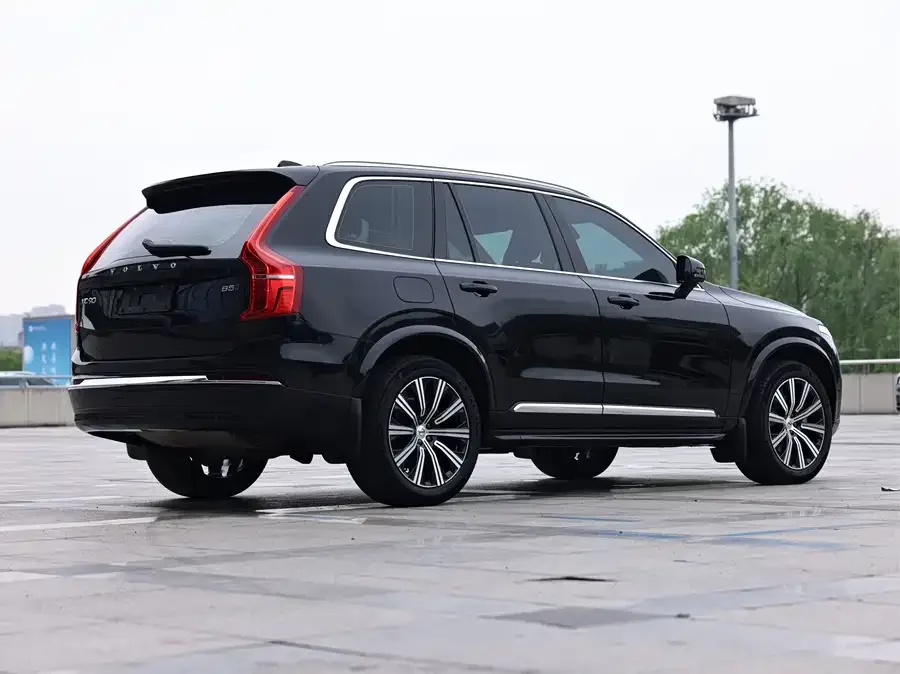 Volvo XC90 2023 B5 Smart Luxury Edition 5 Seaters 2023 — миниатюра 5