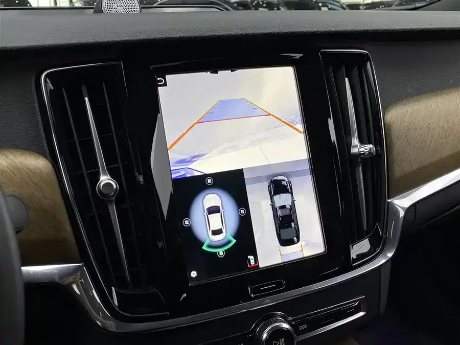 Volvo S90 2025 B5 Zhiyi Luxury Edition 2024 — миниатюра 3