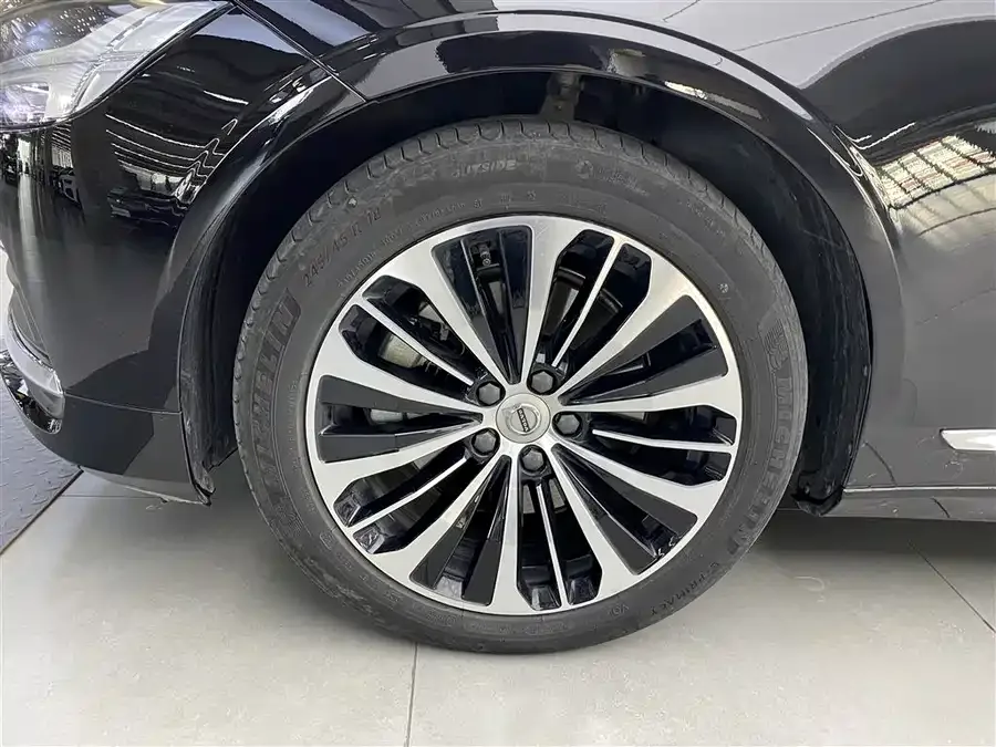Volvo S90 2025 B5 Zhiyi Luxury Edition 2024 — миниатюра 4