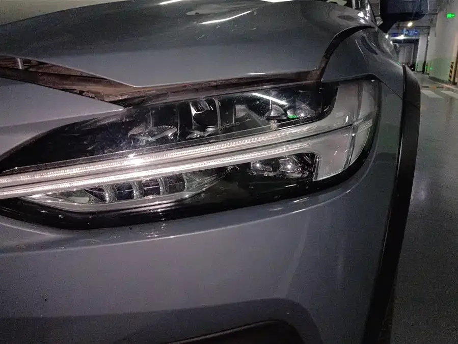 Volvo V90 2022 Cross Country B5 AWD Zhiyuan Edition 2022 — миниатюра 5