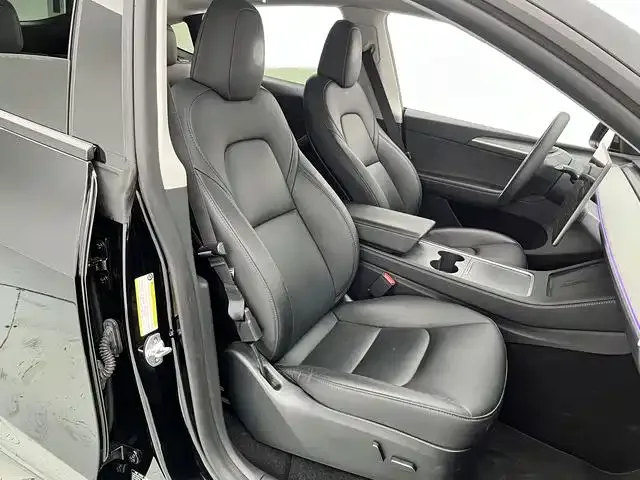 Tesla Model Y Model Y 2024 rear-wheel drive version 2024 — миниатюра 4