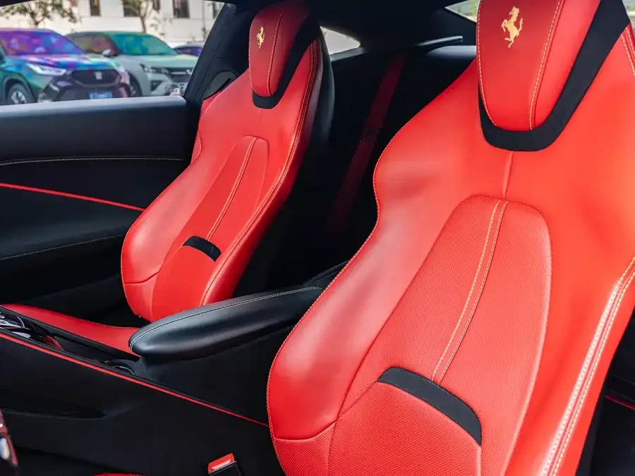 Ferrari Roma Roma 2020 3.9T V8 2022 — миниатюра 4