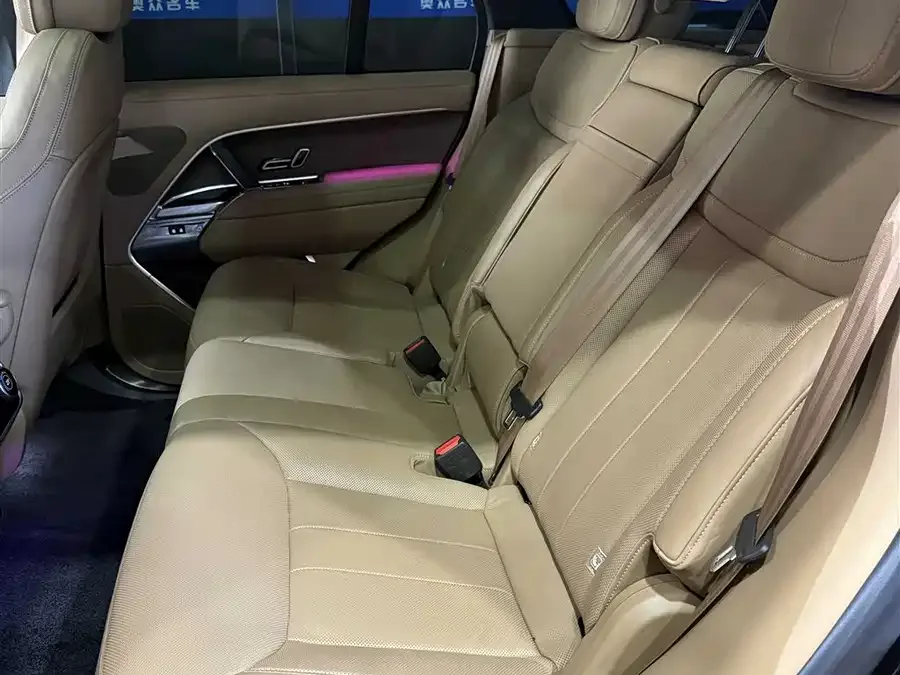Land Rover Range Rover Range Rover 2023 3.0 L6 360PS Grand Edition 2023 — миниатюра 2