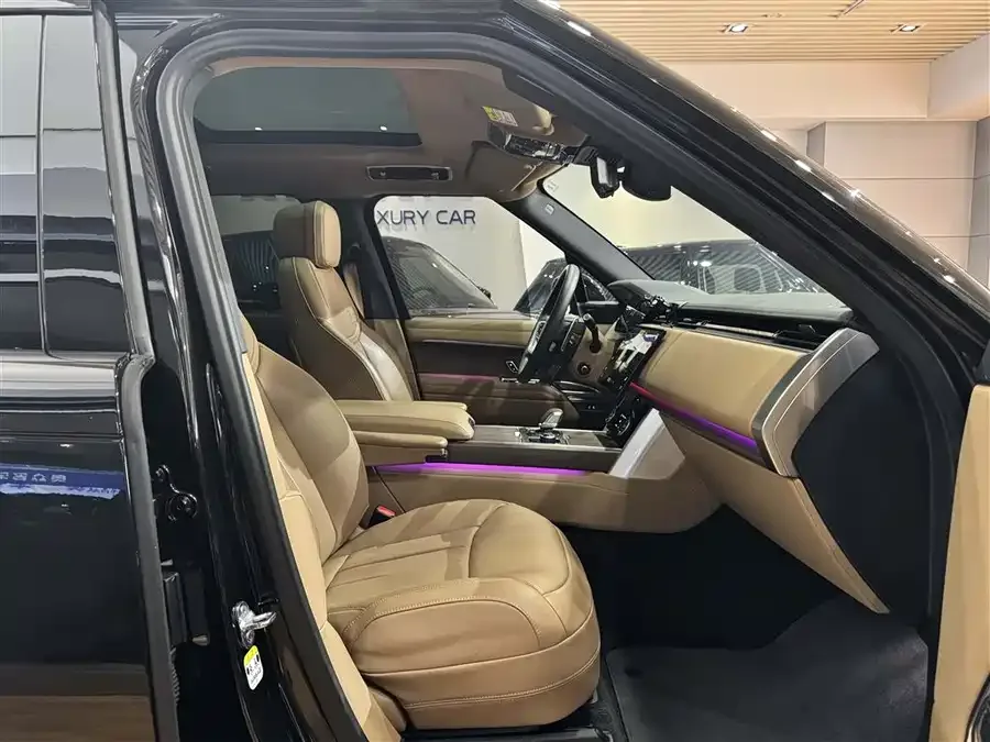 Land Rover Range Rover Range Rover 2023 3.0 L6 360PS Grand Edition 2023 — миниатюра 5