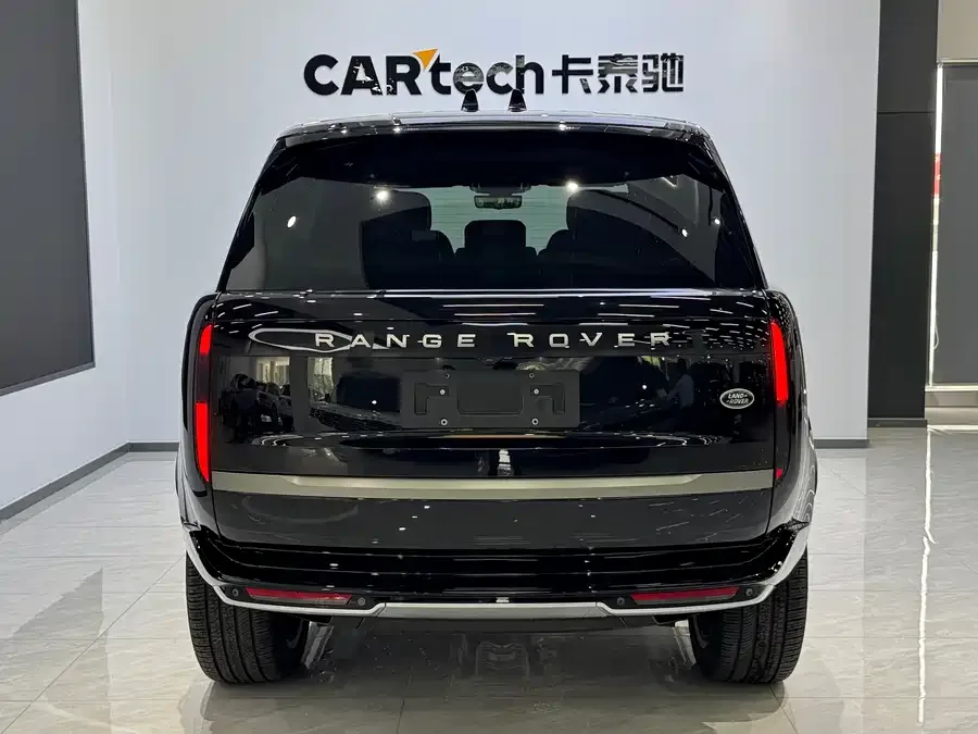 Land Rover Range Rover Range Rover 2025 3.0 L6 400PS Grand Edition 2025 — миниатюра 2