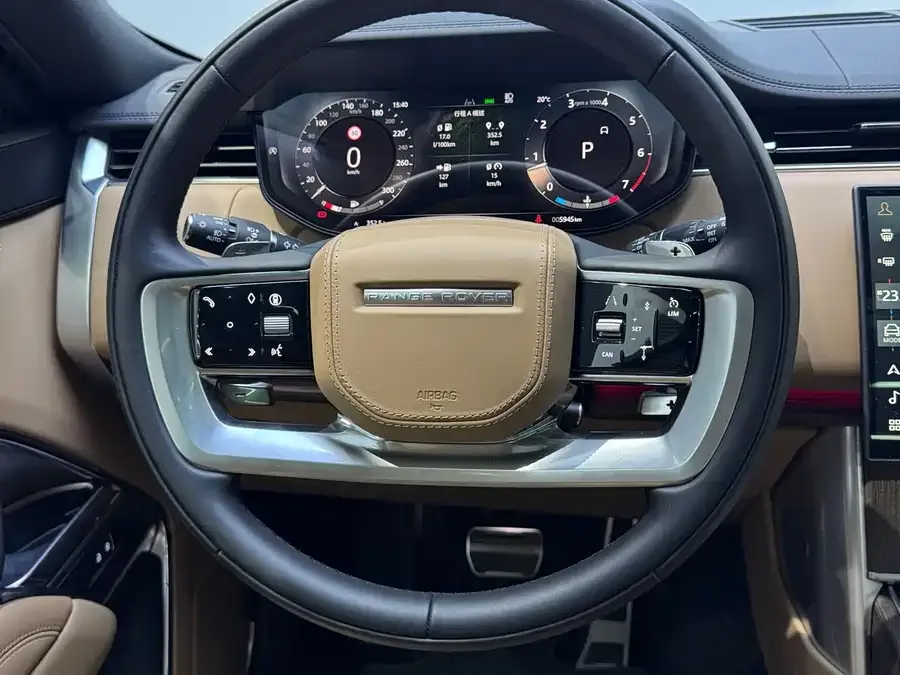 Land Rover Range Rover Range Rover 2025 3.0 L6 400PS Grand Edition 2025 — миниатюра 4