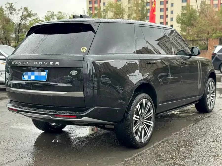 Land Rover Range Rover Range Rover 2024 3.0 L6 400PS Grand Extended Edition 7 Seaters 2024 — миниатюра 3
