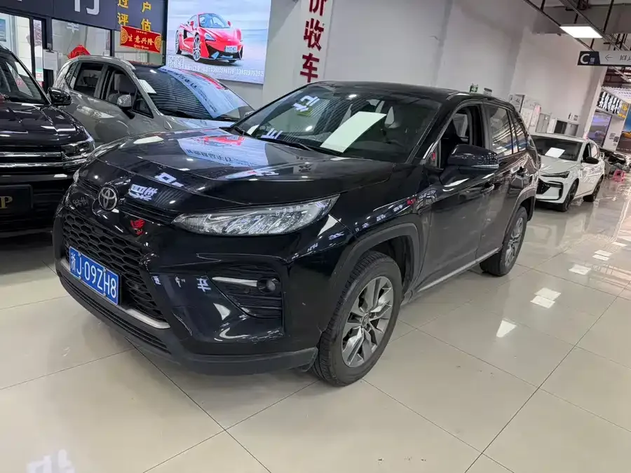 Toyota Wildlander Wildlander 2023 2.0L CVT 2WD Urban Edition 2024 — миниатюра 2