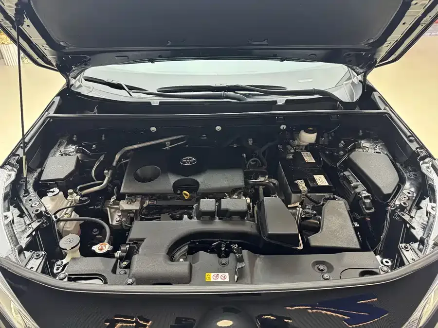 Toyota Wildlander Wildlander 2023 2.0L CVT 4WD Luxury PLUS Edition 2023 — миниатюра 2