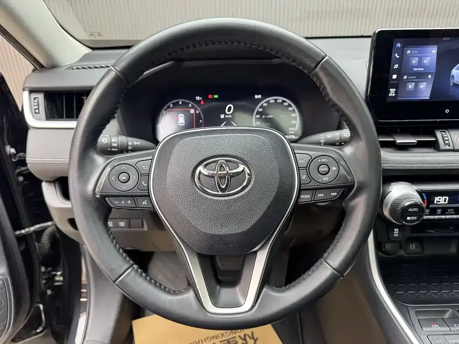 Toyota Wildlander Wildlander 2023 2.0L CVT 4WD Luxury PLUS Edition 2023 — миниатюра 5