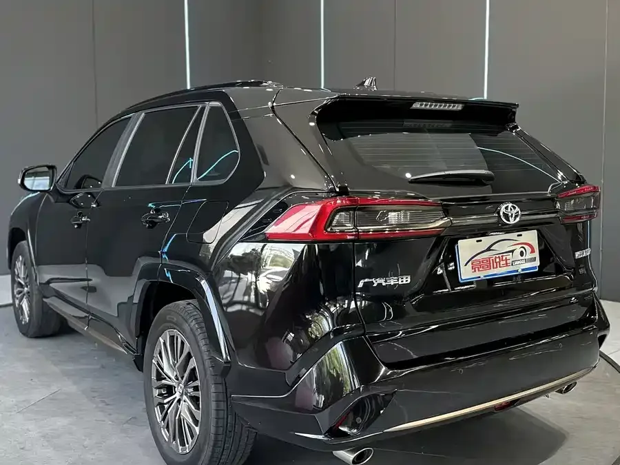 Toyota Wildlander Wildlander 2024 2.0L CVT 2WD Luxury PLUS Edition 2024 — миниатюра 5