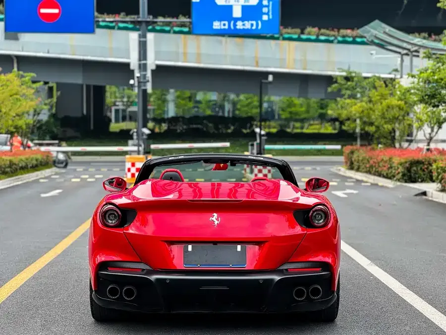 Ferrari Portofino Portofino 2021 3.9TM 2022 — миниатюра 4