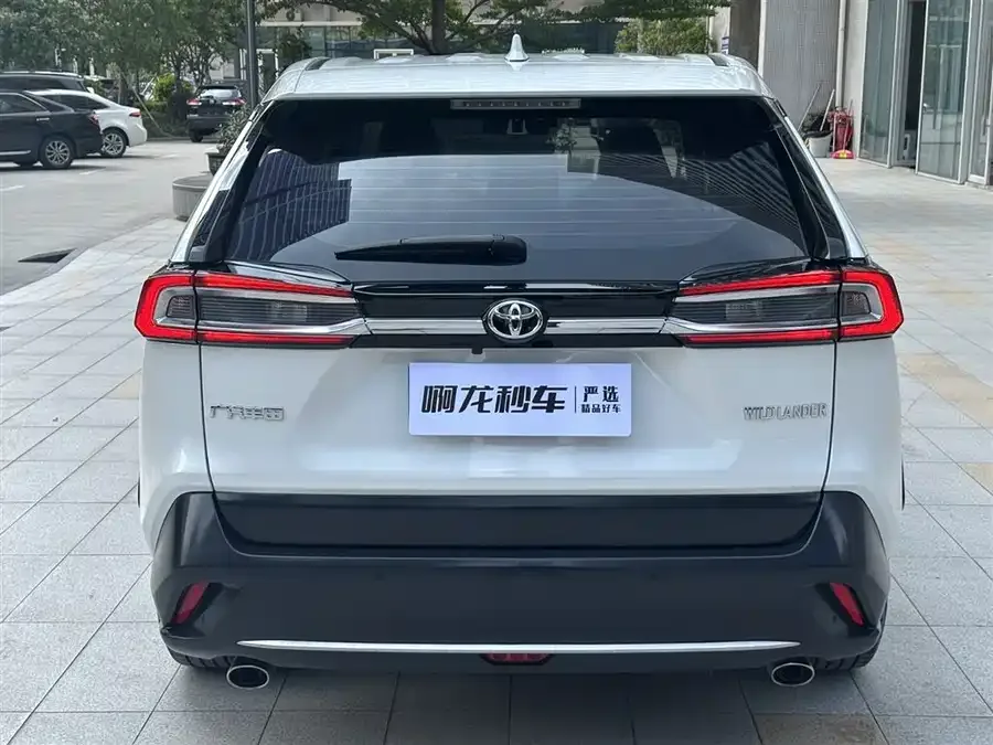 Toyota Wildlander Wildlander 2022 2.0L CVT 2WD Luxury PLUS Edition 2022 — миниатюра 2
