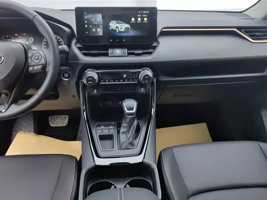 Toyota Wildlander Wildlander 2024 2.0L CVT 2WD Urban Edition 2026 — миниатюра 4