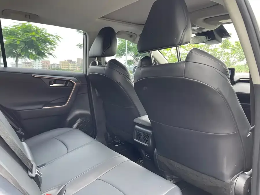 Toyota Wildlander Wildlander 2024 2.0L CVT 2WD Urban Edition 2025 — миниатюра 4