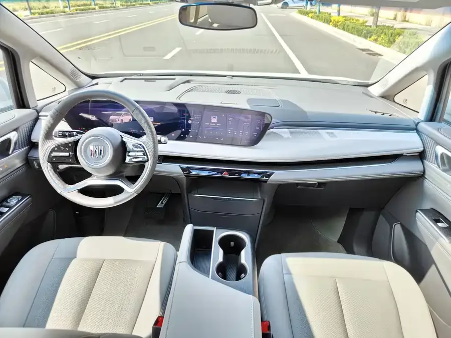 Buick GL8 2025 Lu Zun Zhixiang Edition 2025 — миниатюра 3