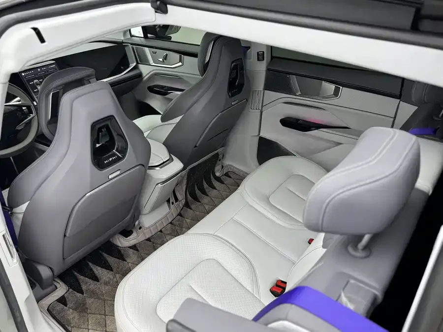 HiPhi Y Gaohe HiPhi Y 2023 560km Elite Edition 2023 — миниатюра 5